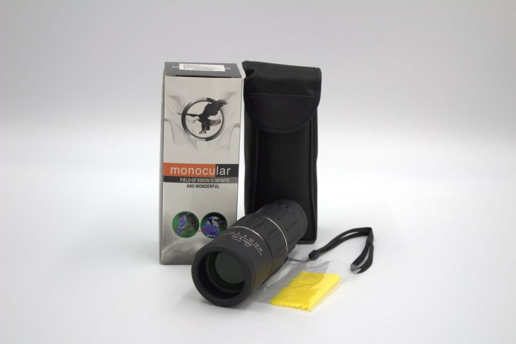 BINOCULAR