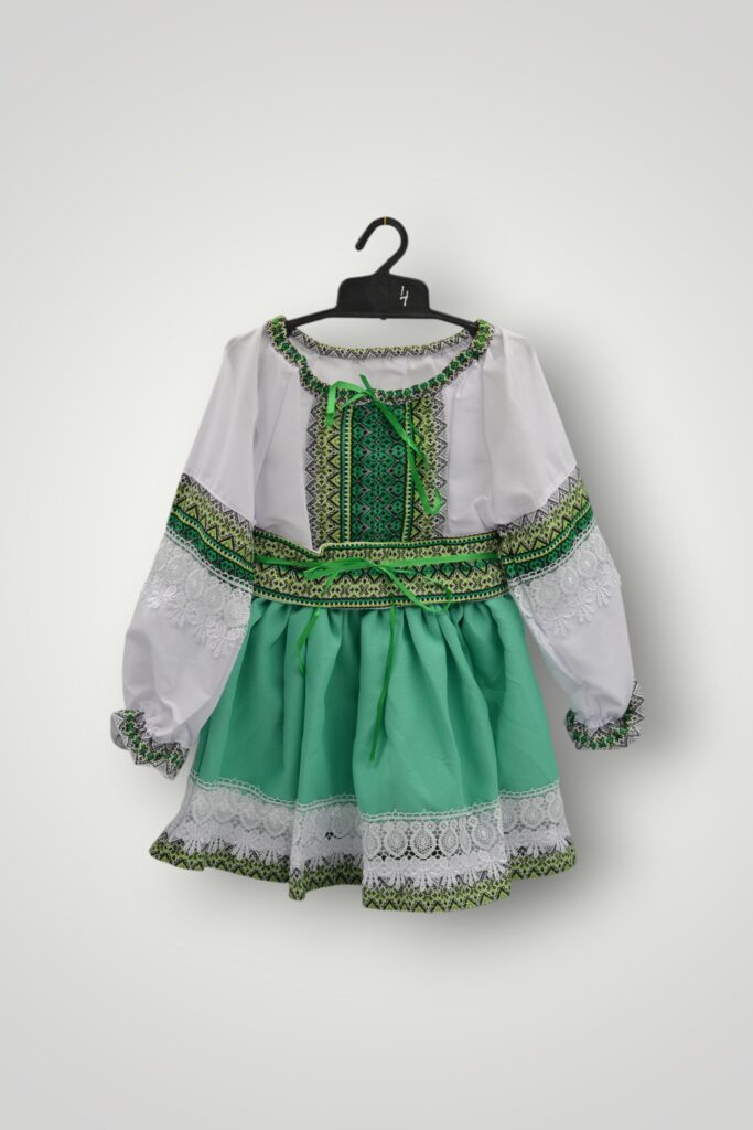 COSTUMAS TRADITIONAL FETITE