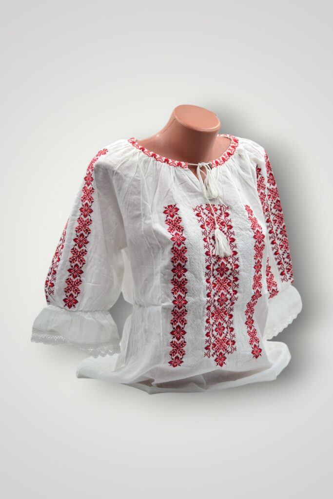 IE TRADITIONALA DAMA ROSIE- DIFERITE MOTIVE