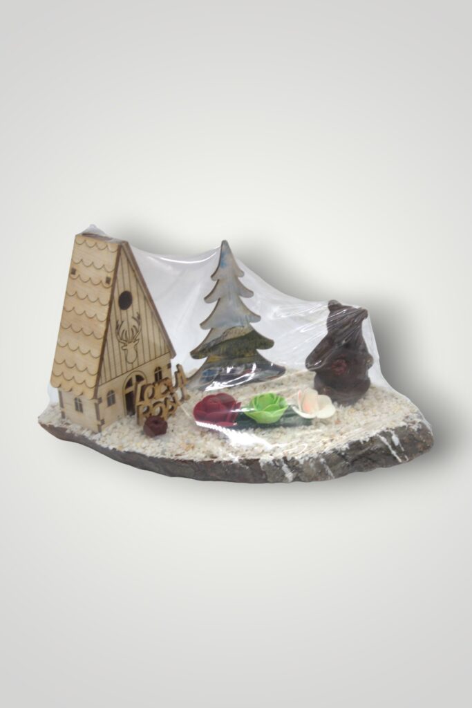 ORNAMENT LEMN CU CASUTA - LACUL ROSU