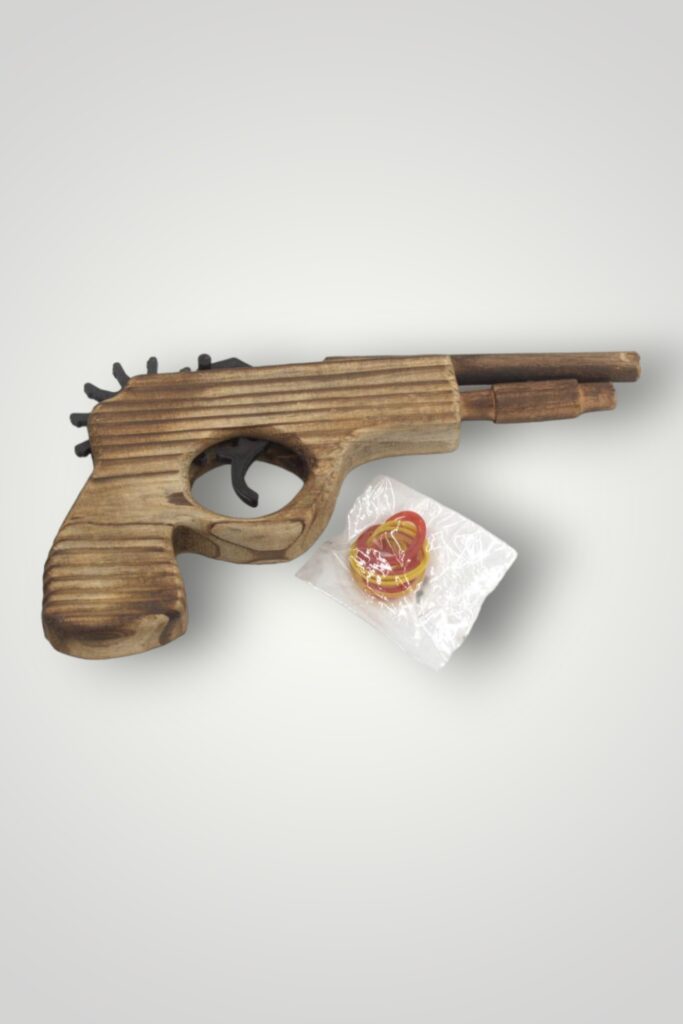 PISTOL LEMN