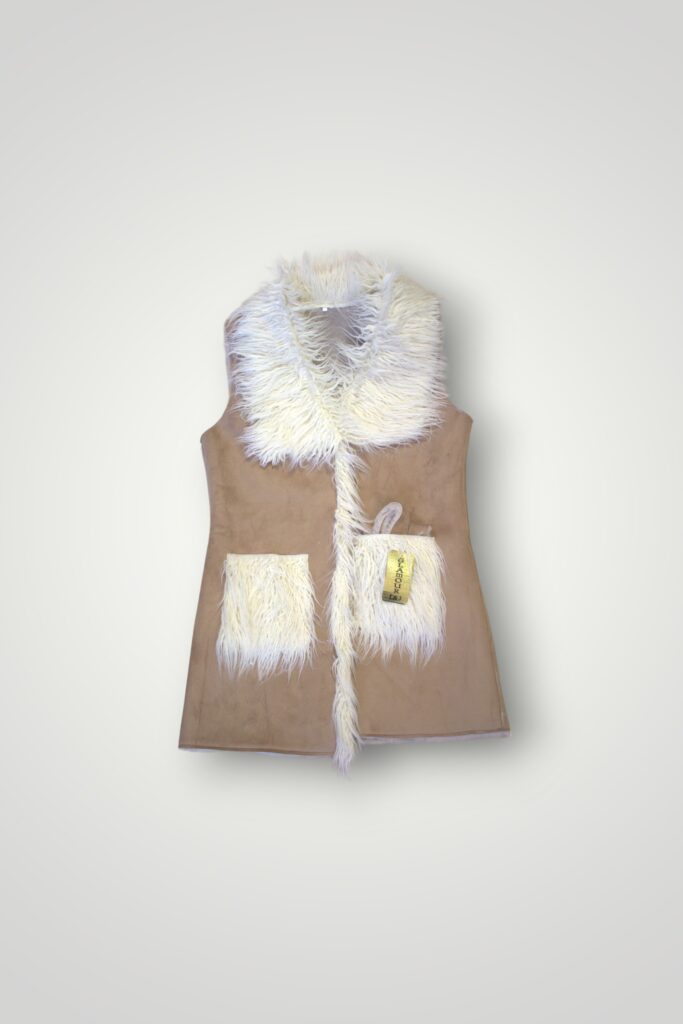 VESTĂ