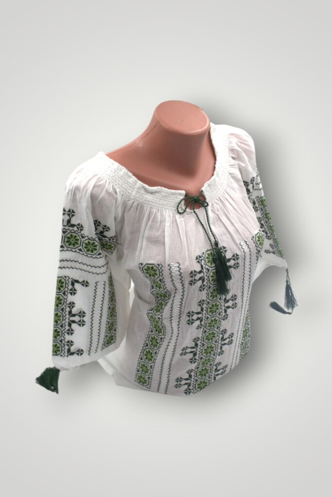 IE TRADITIONALA DAMA
