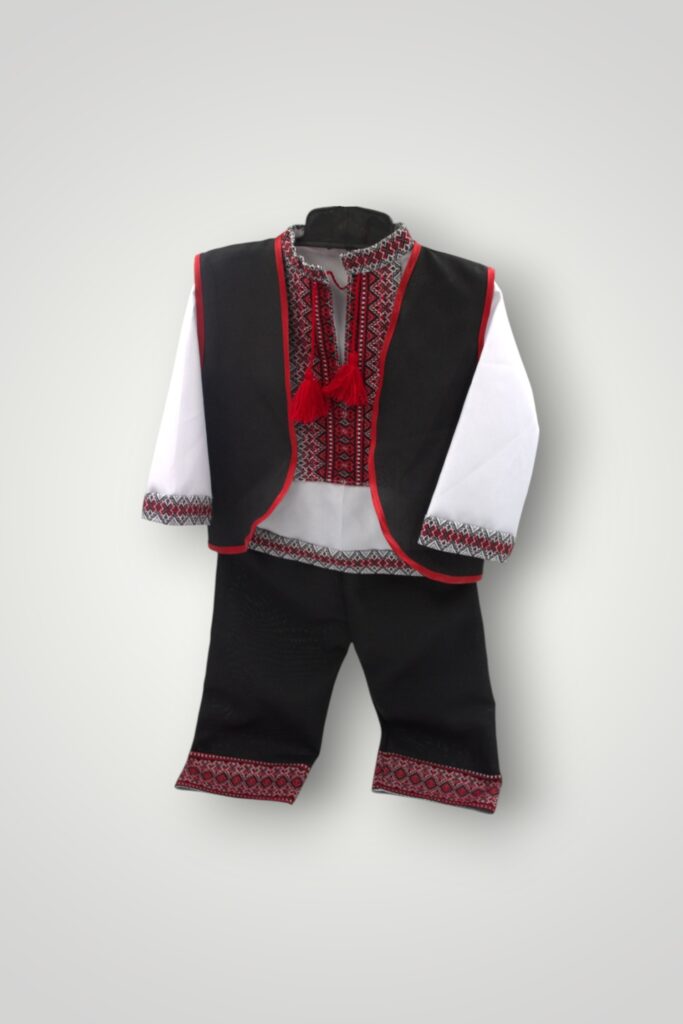 COSTUMAS TRADITIONAL PENTRU BAIETI