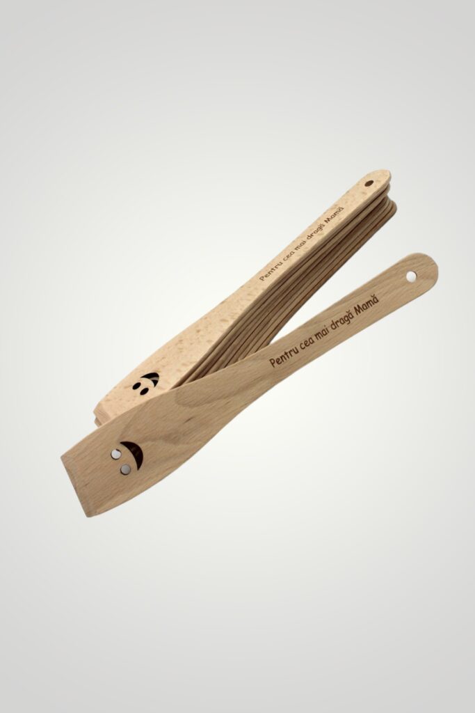 SPATULA DIN LEMN - PENTRU CEA MAI DRAGA MAMA