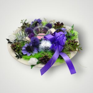 ARANJAMENT FLORAL CU LUMANARE