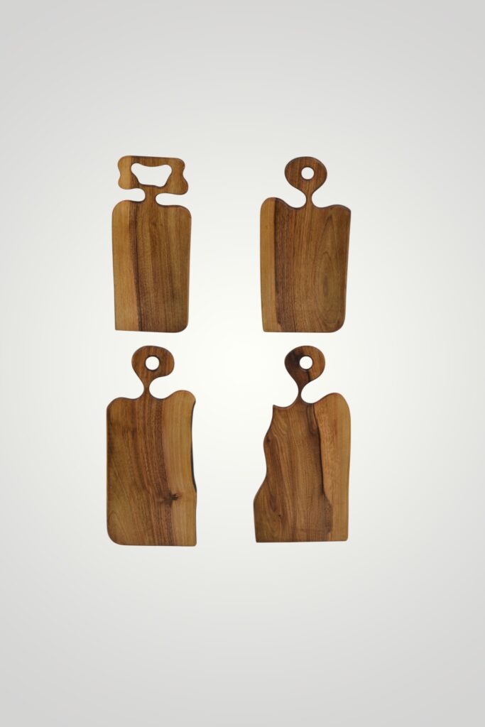 TOCATOR LEMN RUSTIC CU MANER