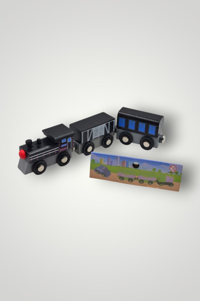 TREN LEMN CU MAGNET
