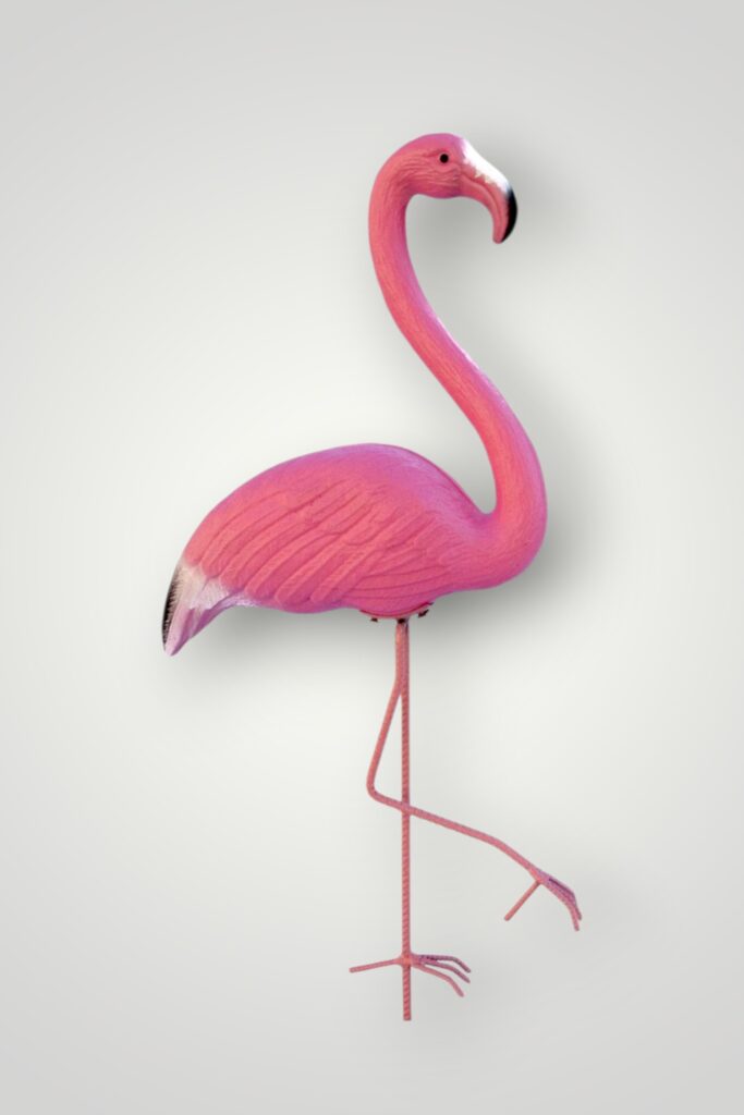FLAMINGO PLASTIC MARE
