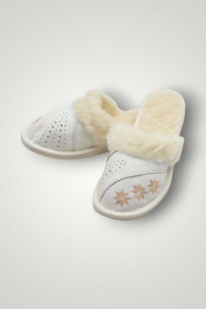 SET PAPUCI CU BLANA