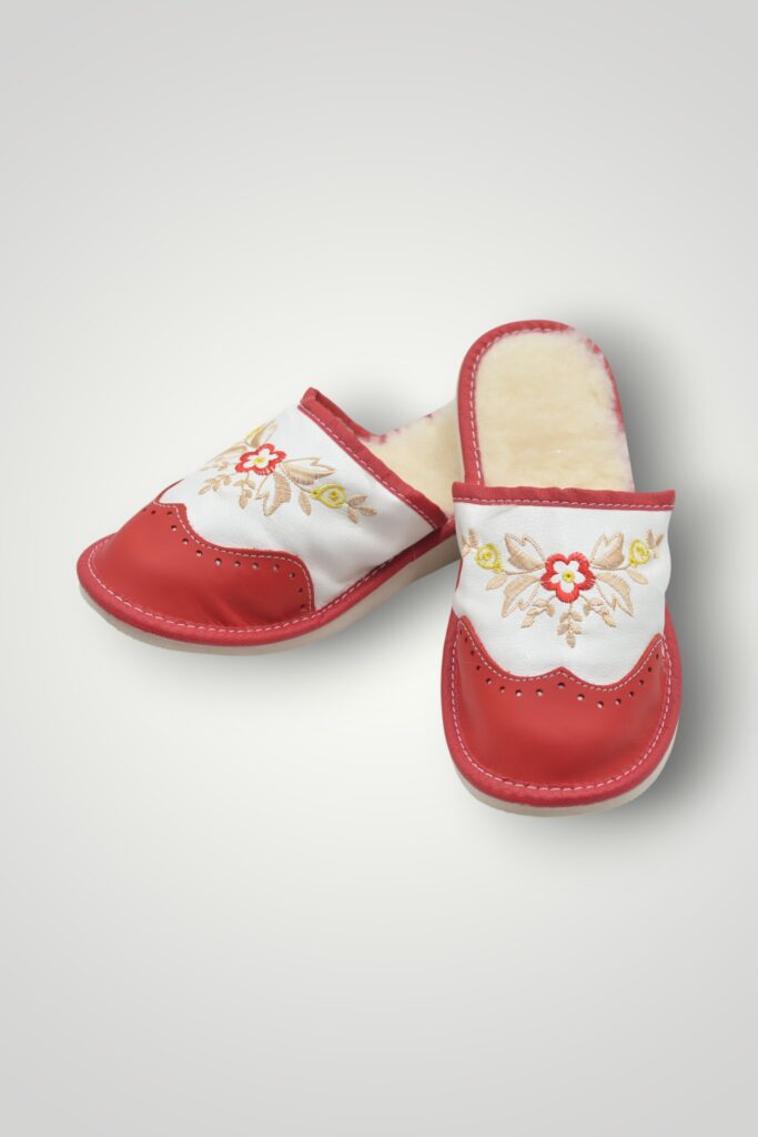 SET PAPUCI CU BLANA