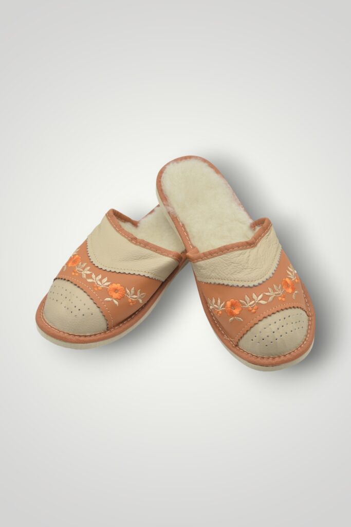 SET PAPUCI CU BLANA