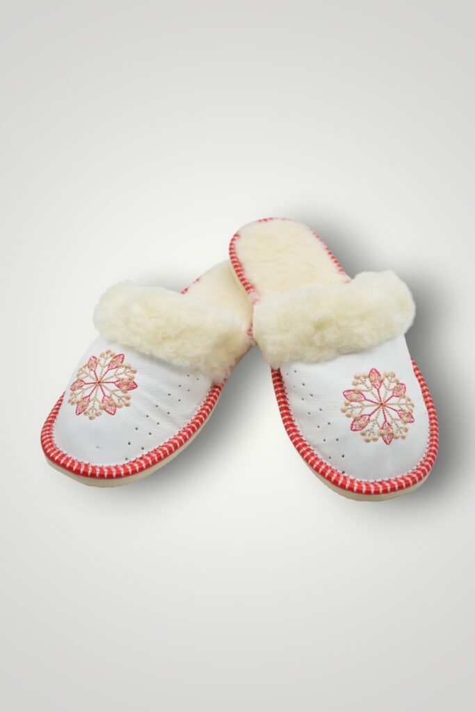 SET PAPUCI CU BLANA