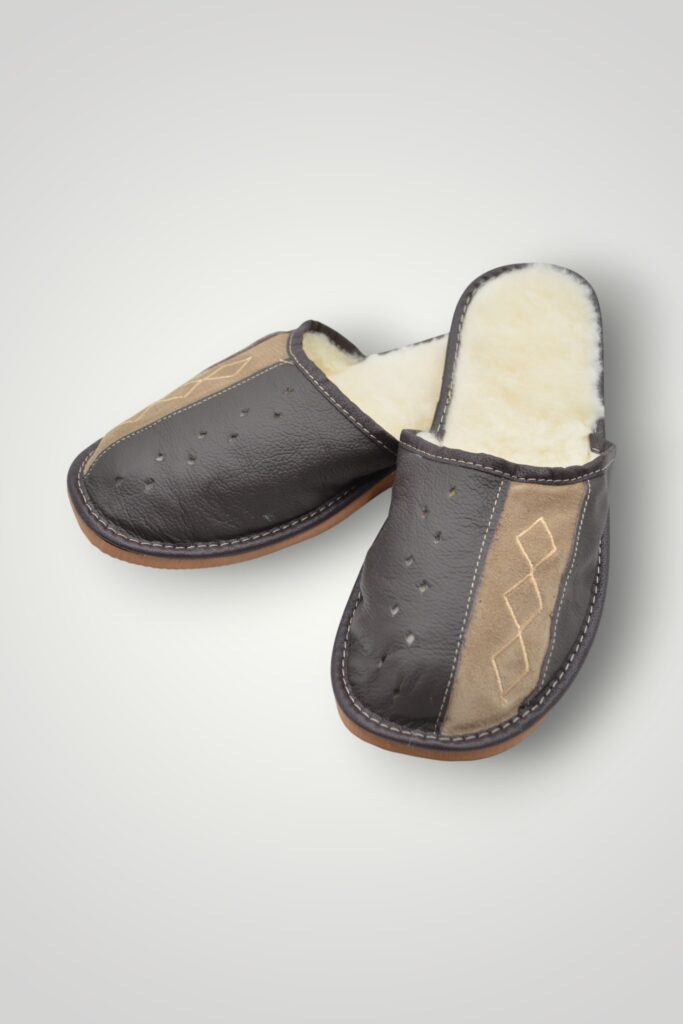 SET PAPUCI CU BLANA